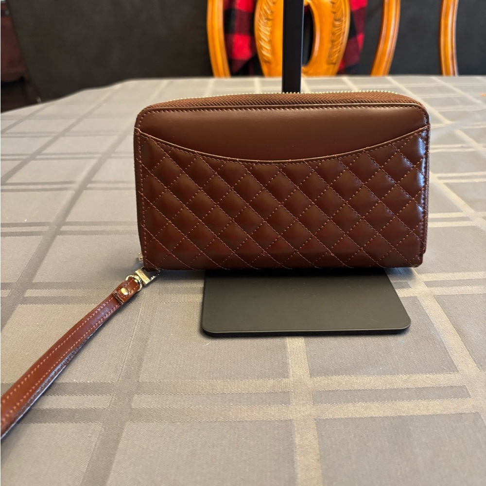 Elegant Brown Quilted Wristlet Clutch - Picture 2 of 6